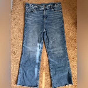 American Eagle Stretch High Waisted Kick Bootcut jean, cropped. Women’s 14.